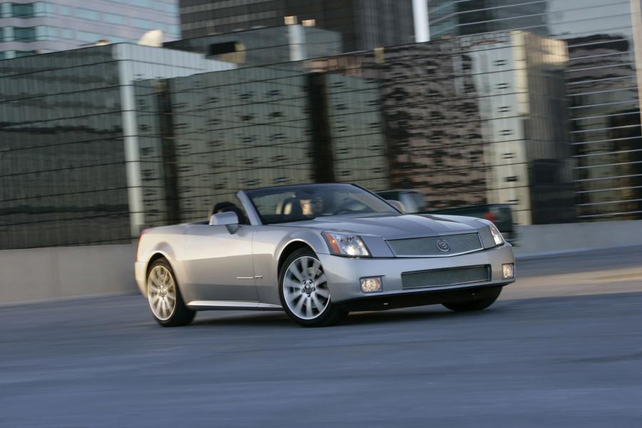  Cadillac XLR-V 2006 года  (фото 9 из 58)